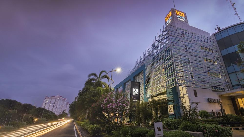 1O1 Urban Jakarta Kelapa Gading Экстерьер фото